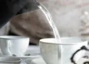 Efek Samping Minum Air Hangat Berlebihan Menurut Ahli