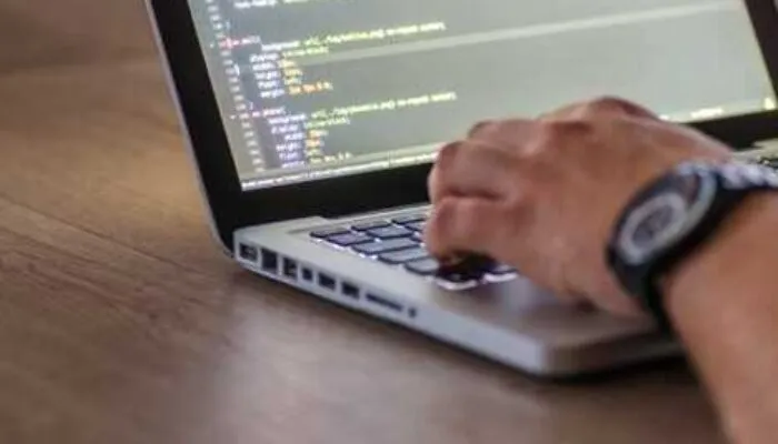 5 Tips Memilih Aplikasi Antivirus untuk Perangkat Laptop yang Berkualitas dan Aman